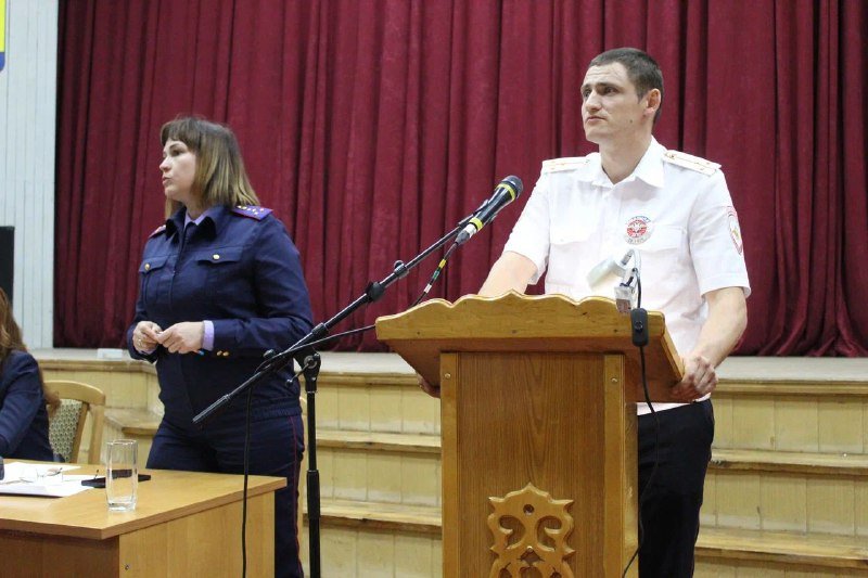 В преддверии летних каникул александровские полицейские приняли участие в окружном родительском собрании